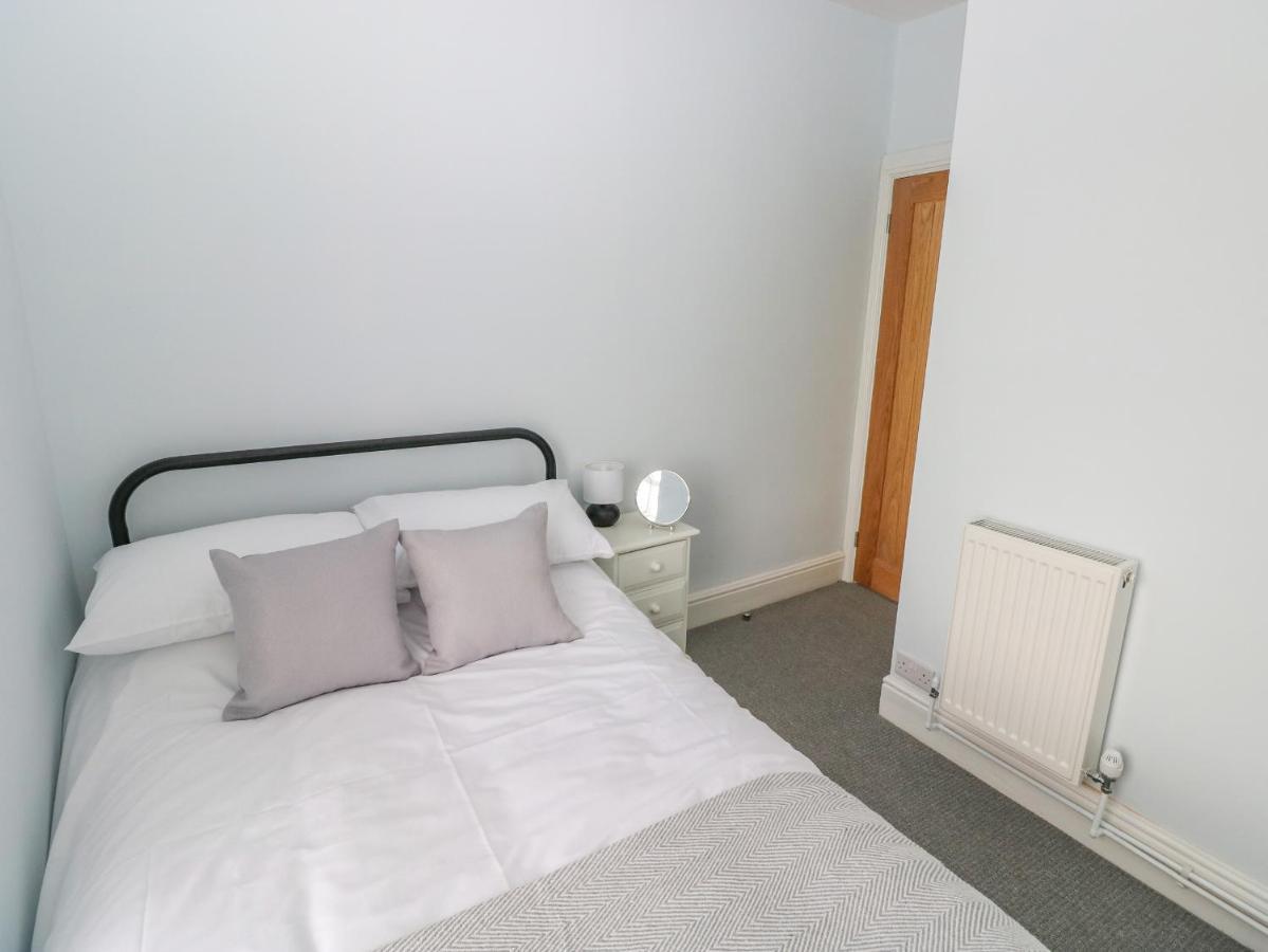 54 Pencoed Road Vila Burry Port Exterior foto